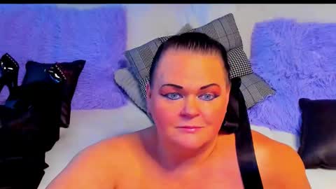 Lana online show from November 16, 1:22 pm