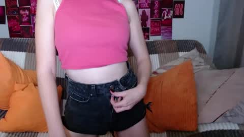 milanaroz online show from January 31, 5:51 am