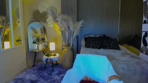 aya online show from February 2, 7:02 pm