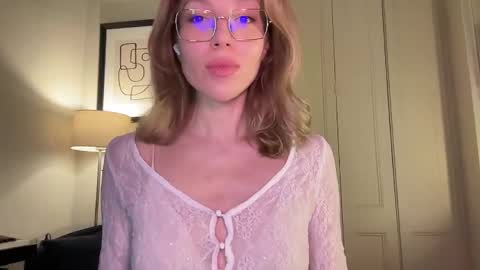 Mila online show from January 19, 4:03 pm