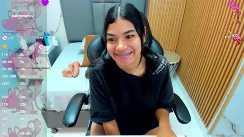 MILEY online show from March 9, 1:03 pm