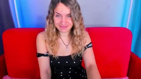 milkablond online show from February 27, 2:11 am