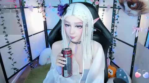 milky cute online show from November 24, 11:40 pm