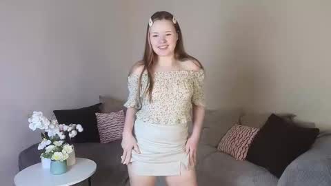 Ula online show from November 8, 5:07 pm