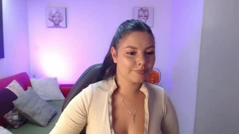 milly_1_ online show from May 7, 6:55 pm