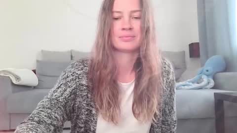 milly_browski online show from September 26, 1:42 pm