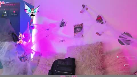 Snapshot of milly_kenner chatting on October 10, 5:40 pm MILLY online show from October 10, 5:40 pm