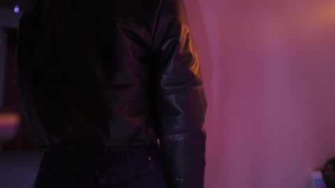 Snapshot of milly_kenner chatting on March 9, 11:36 am MILLY online show from March 9, 11:36 am