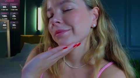 Milly    online show from September 18, 6:56 am