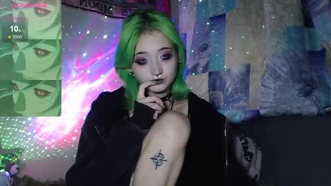 milten_trish online show from October 29, 12:15 am