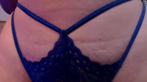 Milu Wallace  online show from January 15, 8:59 pm