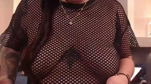 Milu Wallace  online show from October 28, 5:13 am