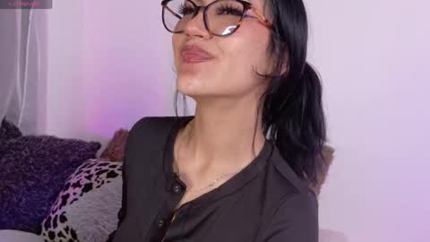 miluv19 online show from April 15, 9:48 pm