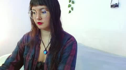 Snapshot of mily_baker chatting on March 6, 5:43 pm mily_baker online show from March 6, 5:43 pm