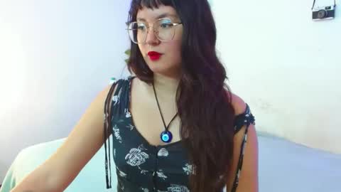 Snapshot of mily_baker chatting on February 22, 7:54 pm mily_baker online show from February 22, 7:54 pm