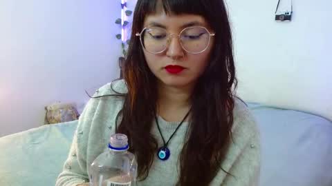 Snapshot of mily_baker chatting on January 23, 10:01 pm mily_baker online show from January 23, 10:01 pm