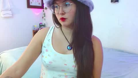 Snapshot of mily_baker chatting on October 16, 10:34 pm mily_baker online show from October 16, 10:34 pm