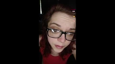 mimi142 online show from April 16, 7:02 pm