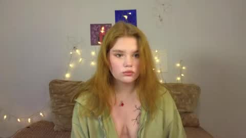 hi Im Mina  online show from April 12, 10:07 am