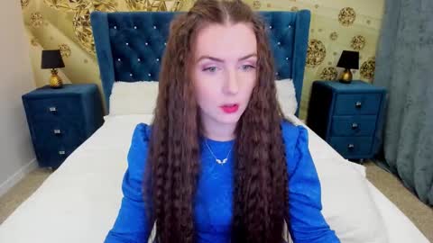Snapshot of minchelskatrina chatting on September 16, 7:38 am minchelskatrina online show from September 16, 7:38 am