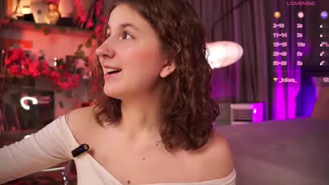 Snapshot of mind__game chatting on September 13, 7:49 am Frances  Next streams Thu Fri Sat 8am -  4pm GMT3 online show from September 13, 7:49 am