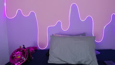 Mingie online show from February 7, 11:45 am