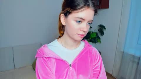 Linda online show from November 30, 7:23 am