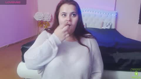 mira_cle_ online show from November 6, 10:32 am