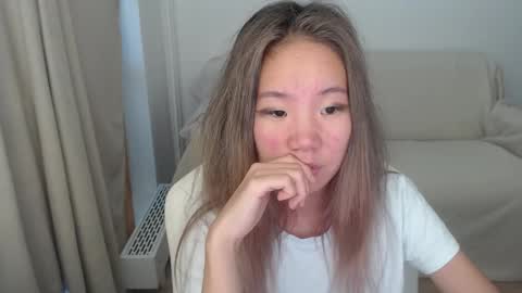 mira_g online show from September 8, 4:50 pm