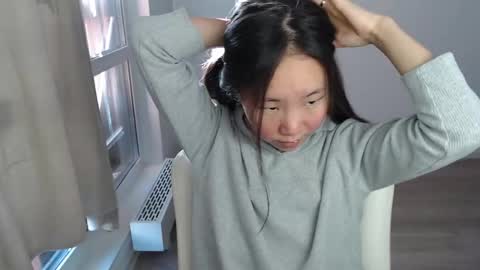 mira_g online show from February 21, 12:17 pm