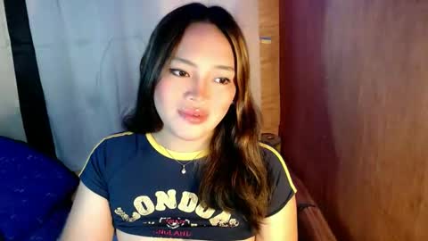 Snapshot of mira_luna222 chatting on September 23, 8:40 pm Mira Bella online show from September 23, 8:40 pm