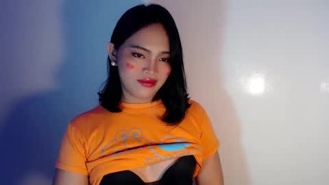 Snapshot of mira_luna222 chatting on February 14, 5:36 pm Mira Bella online show from February 14, 5:36 pm