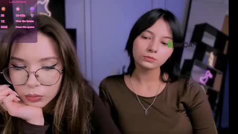 Snapshot of miraella chatting on October 9, 7:07 pm Mira online show from October 9, 7:07 pm