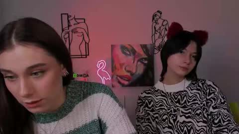 Snapshot of miraella chatting on September 28, 9:47 am Mira online show from September 28, 9:47 am