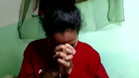 Snapshot of mirah881 chatting on October 3, 6:46 pm mirah881 online show from October 3, 6:46 pm