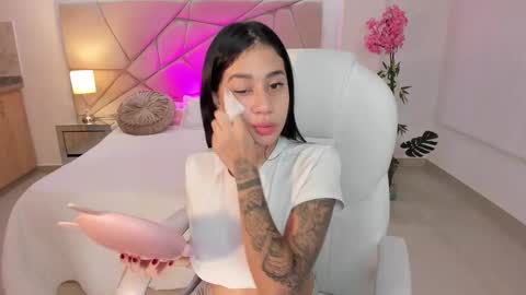 miranda_crawfor online show from November 29, 12:31 pm