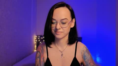 MiraSkyy online show from February 25, 2:48 pm