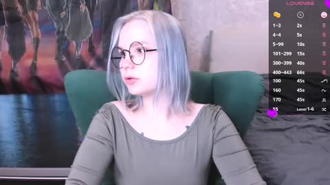 Kira online show from March 2, 5:52 pm