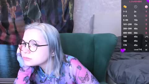 Kira online show from March 3, 7:46 pm