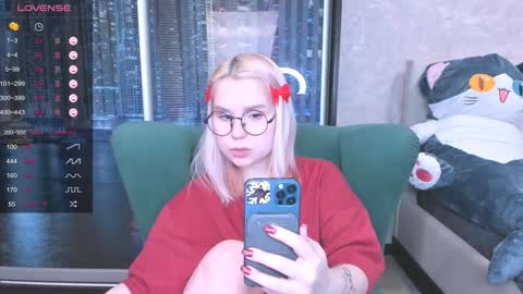 Kira online show from January 17, 1:24 pm