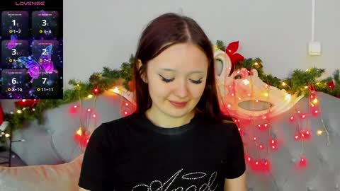 Snapshot of miriamwhite chatting on December 25, 4:12 am Miriam WhiteF online show from December 25, 4:12 am
