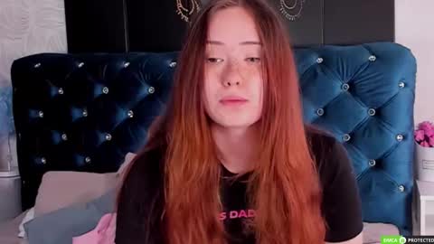 Snapshot of miriamwhite chatting on September 17, 3:26 am Miriam WhiteF online show from September 17, 3:26 am