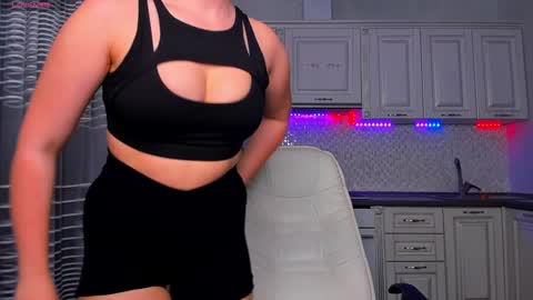 Shelley online show from January 18, 8:10 am