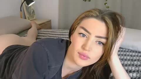 Elora online show from September 28, 12:32 pm