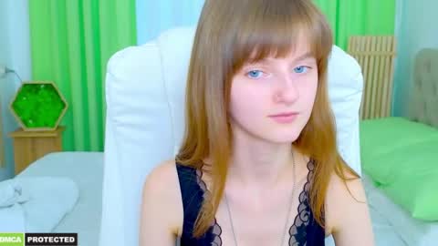 Alisa NONNUDE online show from April 2, 3:20 pm