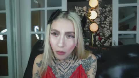 miss___angel online show from February 3, 11:04 am