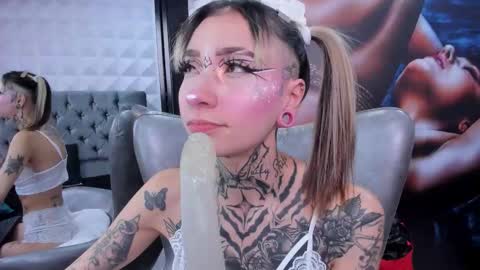 Snapshot of miss___angel chatting on September 9, 6:19 pm miss___angel online show from September 9, 6:19 pm