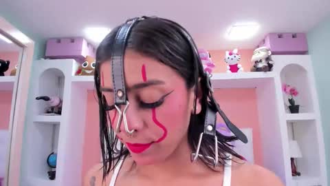 Sabrina online show from November 22, 7:05 pm