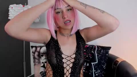 Daphne online show from December 5, 7:26 pm