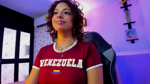 Akemi 3 online show from September 26, 2:25 pm